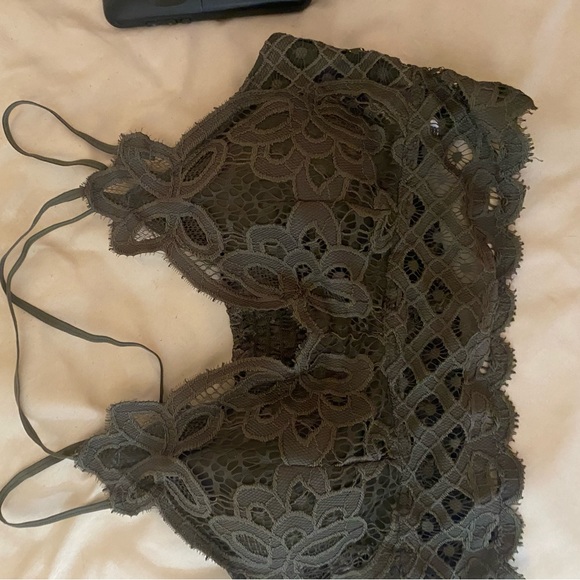 Green crop top - Picture 1 of 1